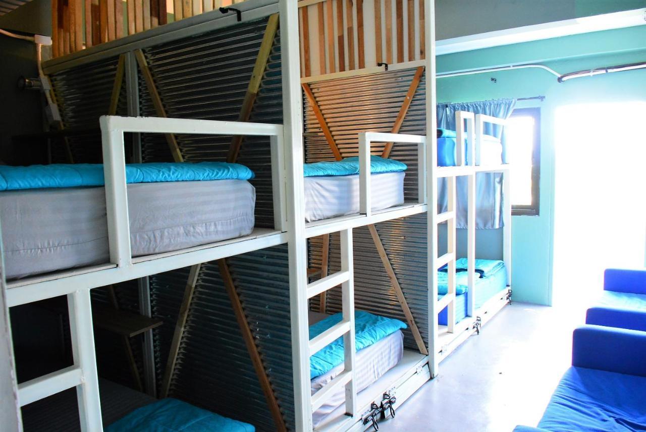 12Month Hostel Phuket Rum bild