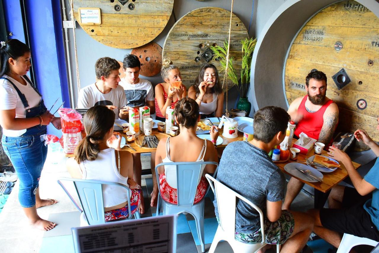 12Month Hostel Phuket Exteriör bild